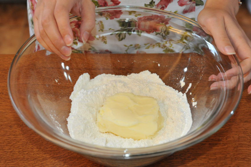 Gluten-free Scottish Shortbread: Chilled Butter and Flour